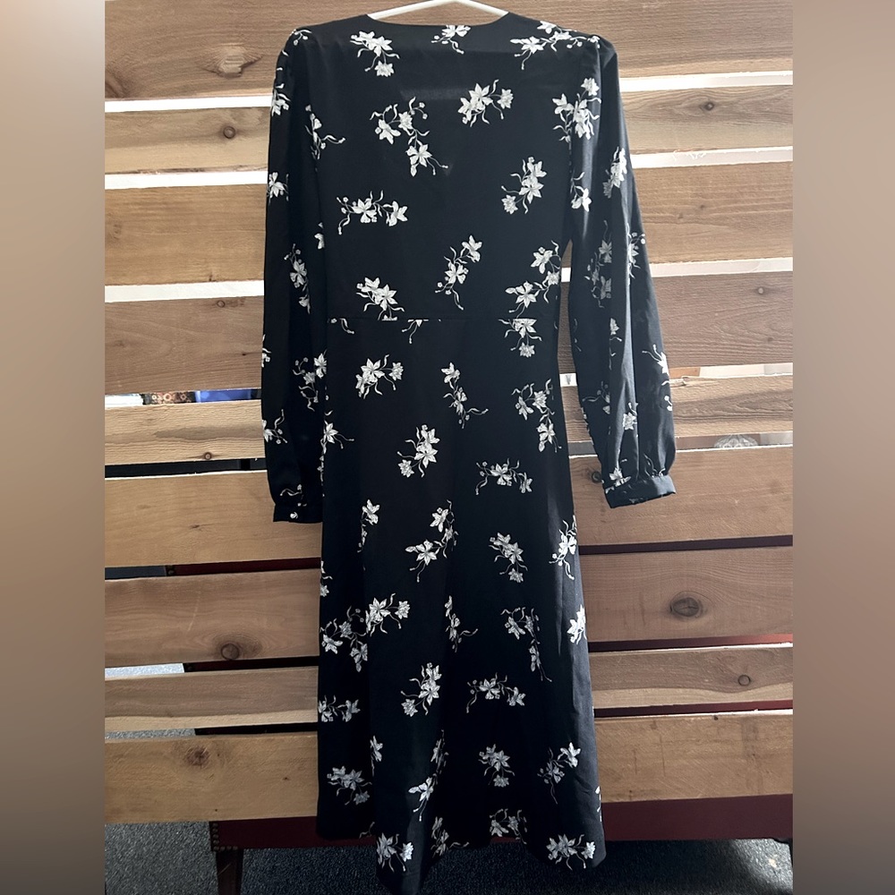 Kensie black floral wrap dress, size M